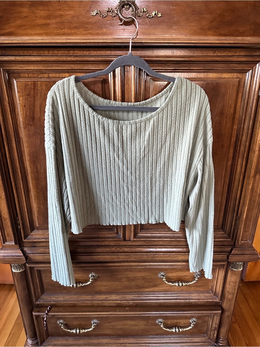 Basic Green Light Knit Top
